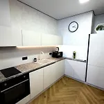 45 Pearl 1-bedrooms Sea View