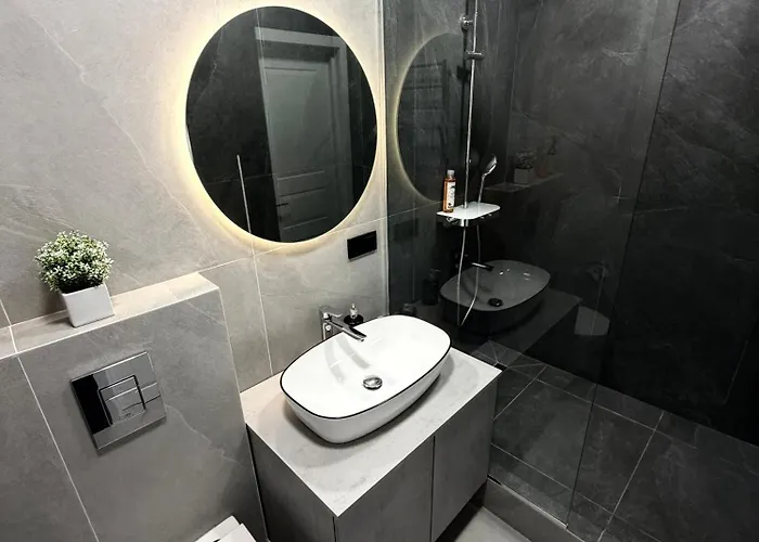 45 Pearl 1-bedrooms Sea View Apartment *