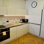 45 Pearl 1-bedrooms Sea View Apartman *